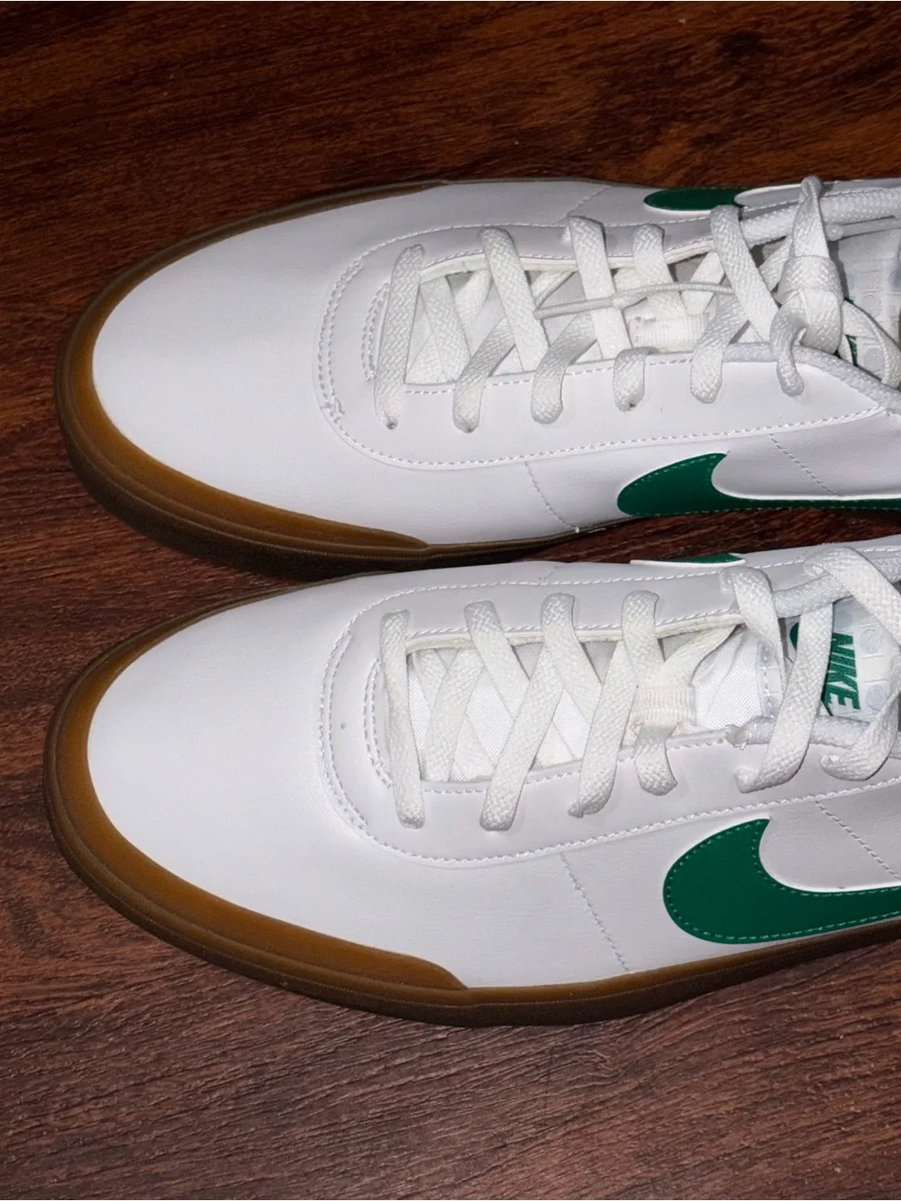 Nike size 10.5 shoes classic